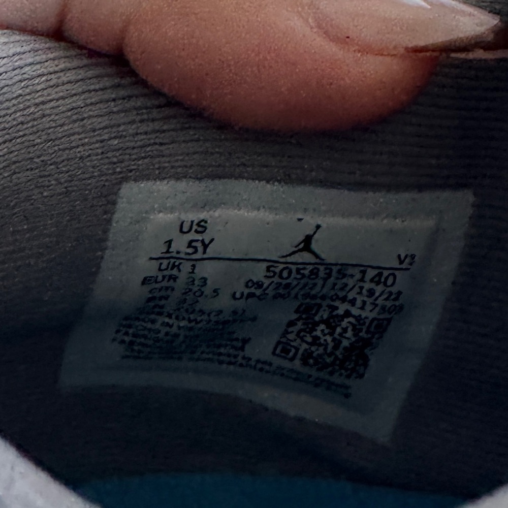 Jordan 11 retro low pure violet 1.5y - Picture 6 of 6
